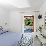 Vittoria 3* Positano