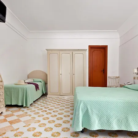 Vittoria Hotel