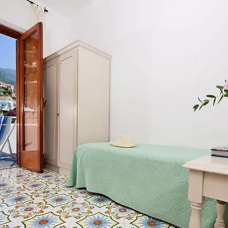 비토리아 호텔 3*