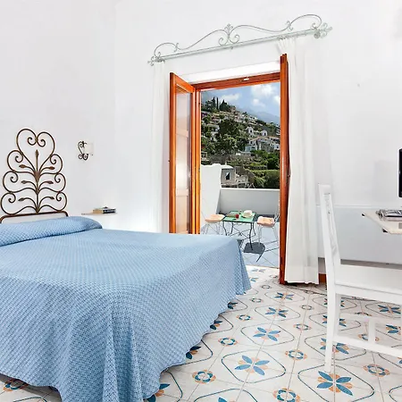 Vittoria Positano