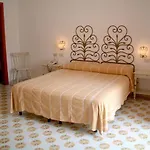 Отель Vittoria 3*