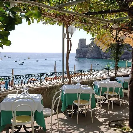 Vittoria ホテル 3*