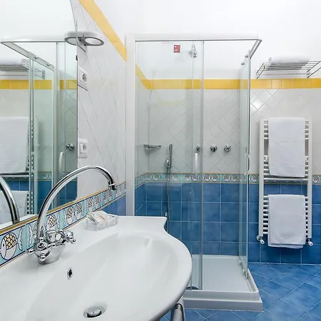 Vittoria 3* ポジターノ